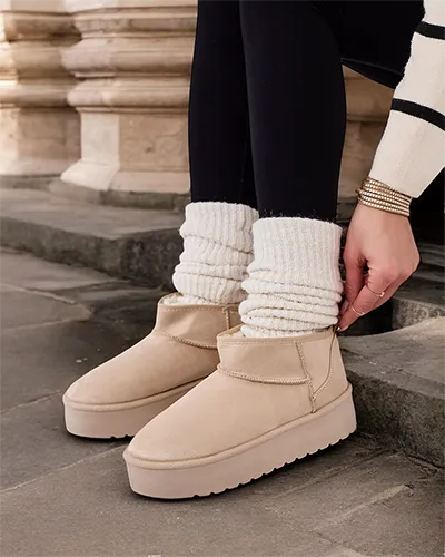 Royalfashion Krátke dámske snehule Komano