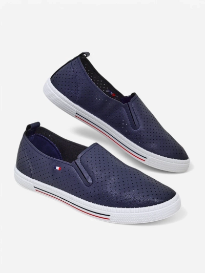 Royalfashion Dámske perforované slip-on topánky Vielles