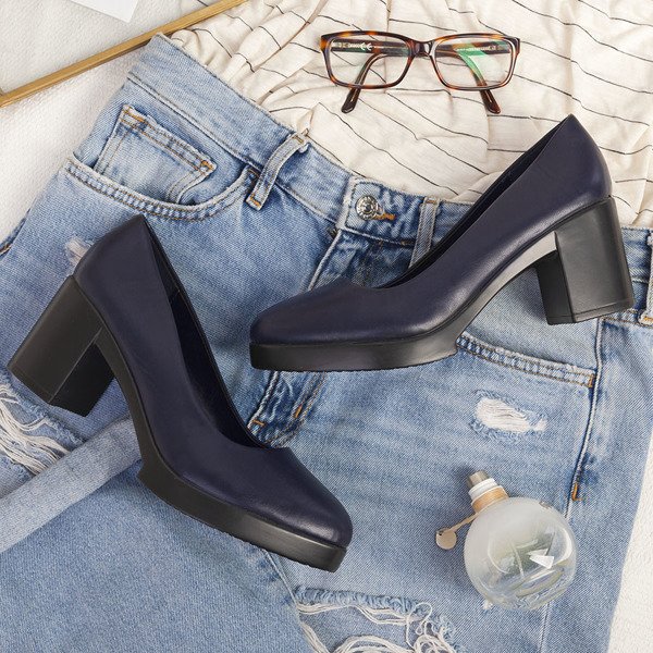 Černě lakovaná čerpadla na sloupu Leonid - Obuv 1