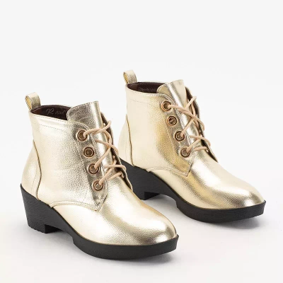 OUTLET Zlaté dámske šnurovacie ploché členkové čižmy Tivera - Obuv