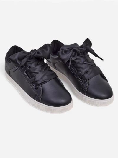 Royalfashion Dámske sneakers z ekologickej kože s dekoratívnymi šnúrkami Etti