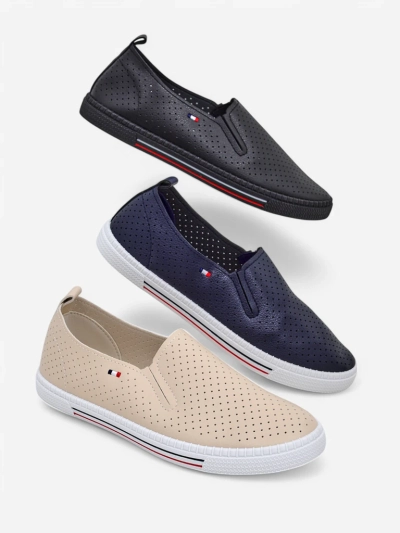 Royalfashion Dámske perforované slip-on topánky Vielles