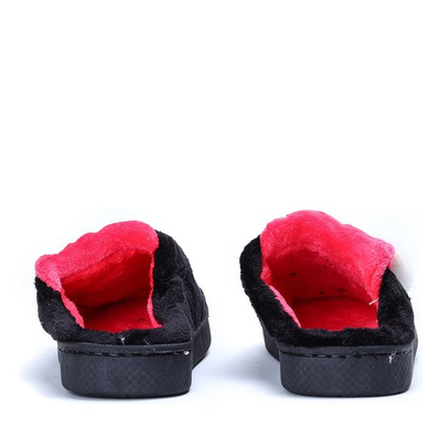 Czarne kapcie z pomponikiem Santa- Obuwie