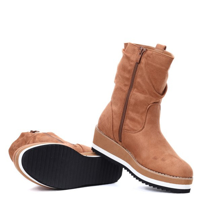Jasnobrązowe botki na grubej podeszwie Freya- Obuwie