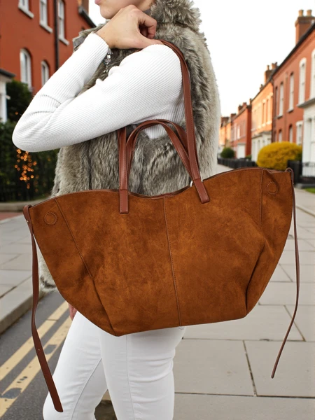 Ženska shopper torba iz eko semiša z manjšo eko usnjeno v kompletu 2v1 Elinea