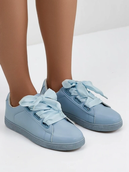 Royalfashion Dámske tenisky z eko kože s dekoratívnymi šnúrkami Etti