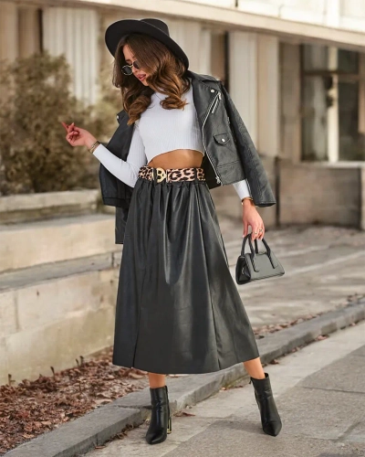 Dámska midi sukňa z ekokože značky Royalfashion