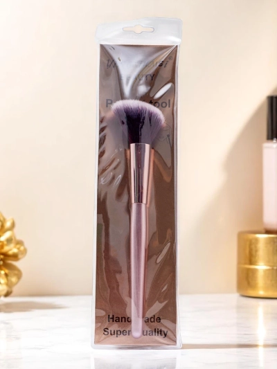 Kontúrovací štetec na make-up