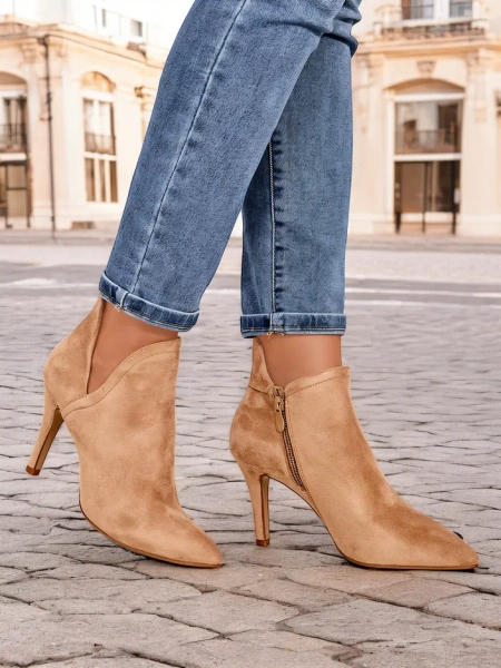 Svetlohnedé dámske čižmy na ihle Annalisa - Obuv