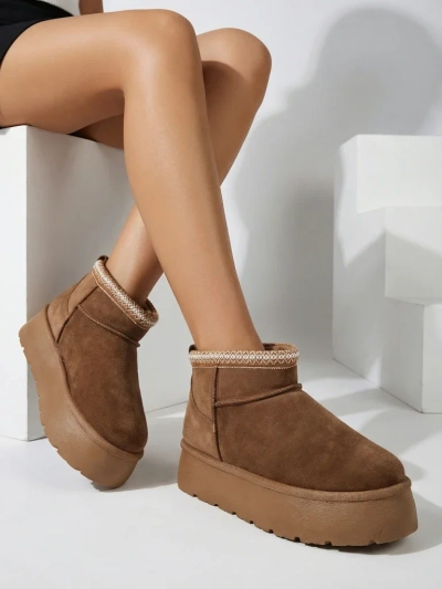 Royalfashion Dámske krátke topánky a'la snow boots Xoalla