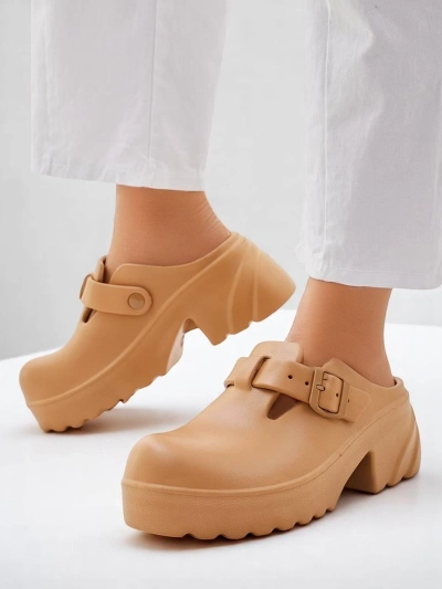 Royalfashion Dámske sandále na podrážke Voxones