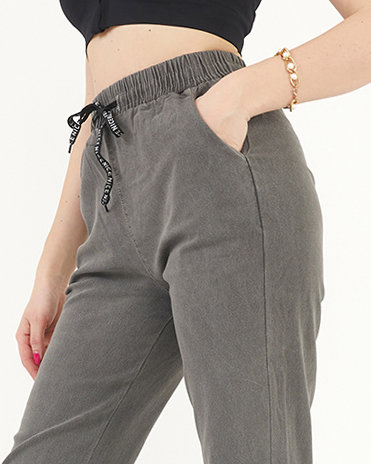 Dámske športové nohavice zo sivej látky - Oblečenie