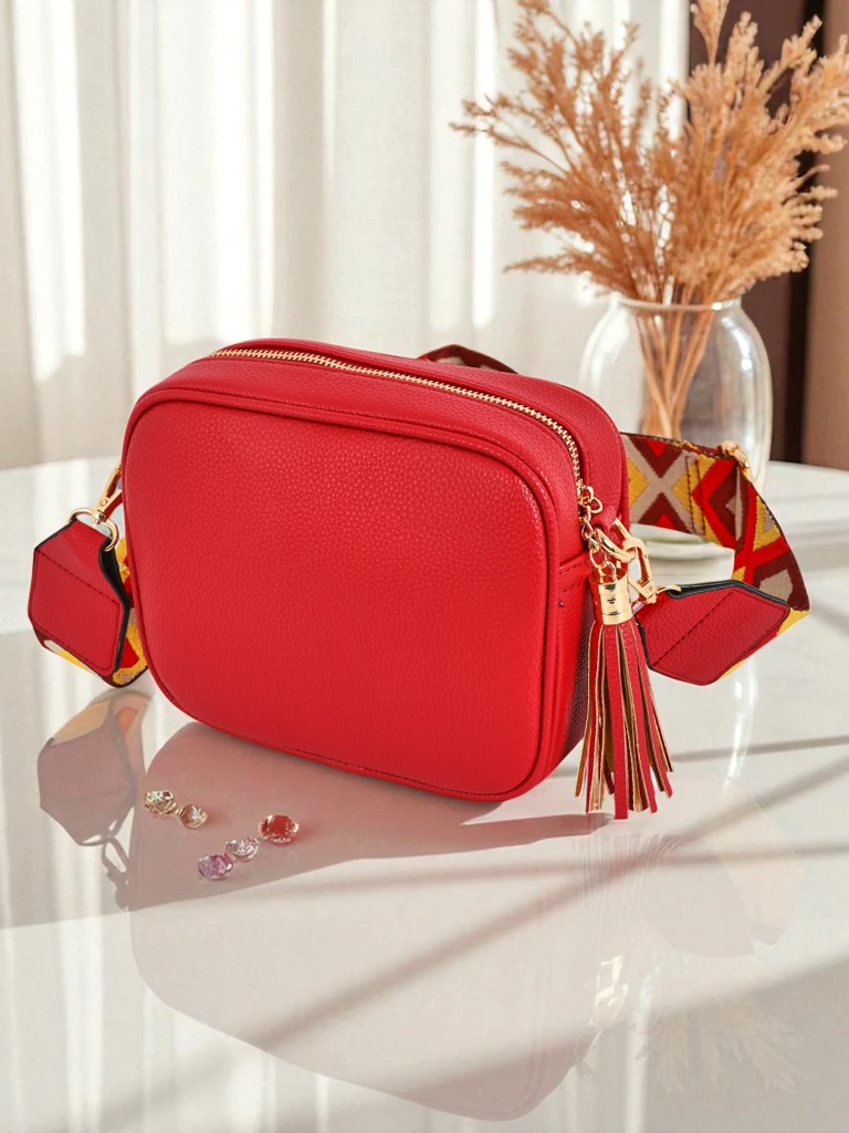 Royalfashion Mala ženska torbica iz eko usnja s pisanim pasom Kovi Lace