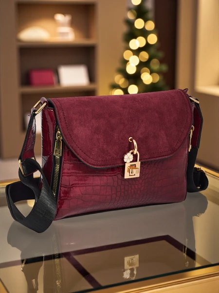 Majhna ženska torbica iz eko usnja z reliefom Narelle