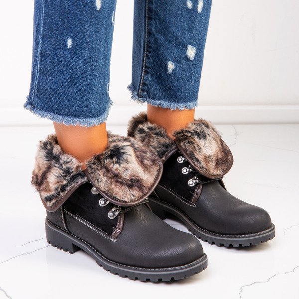 Čierne čižmy s vyhrňovacím hriadeľom Briathos - Obuv