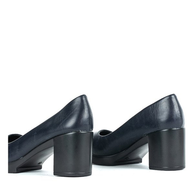 Černě lakovaná čerpadla na sloupu Leonid - Obuv 1