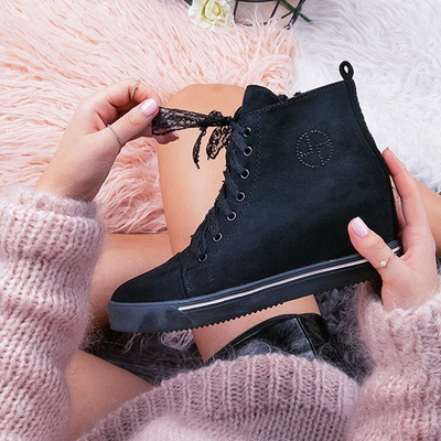 Czarne sneakersy wiązane koronkową wstążką Luna - Obuwie