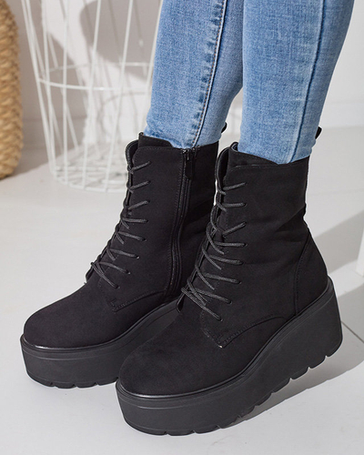 OUTLET Čierne čižmy na platforme Jeanne - Obuv