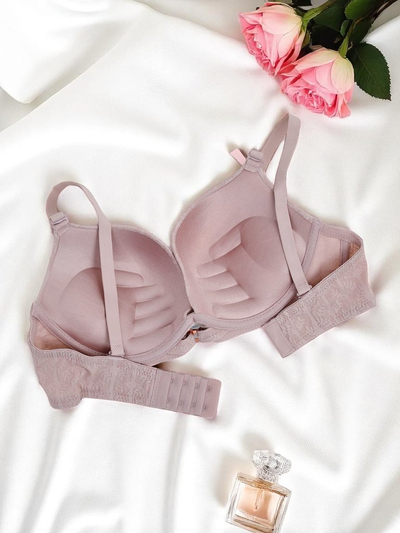 Royalfashion Dámska push-up podprsenka s čipkou Bra Tiva