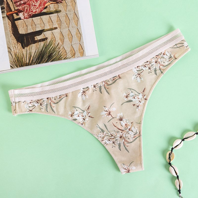 Dámske vzorované tangá 3 / balenie - spodná bielizeň