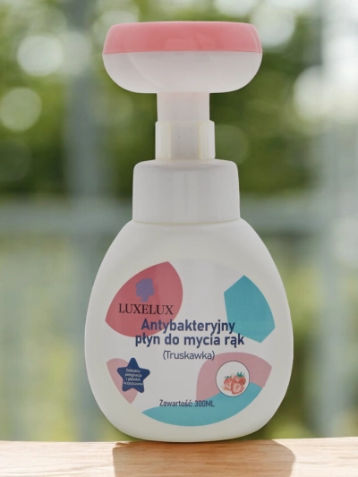 Luxelux Antibakteriálne mydlo na ruky jahoda 300 ml