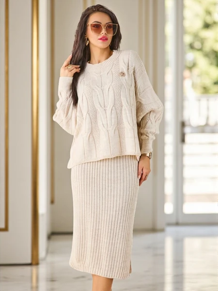 Royalfashion Akrylový pletený ženský set s svetrom a sukňou Warm&Fuzzy