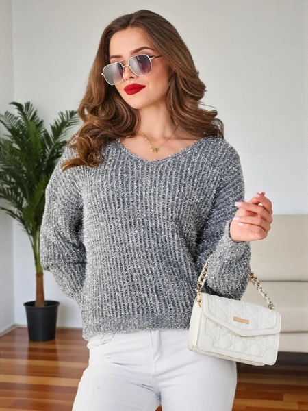 Royalfashion Dámsky sveter s lesklou niťou