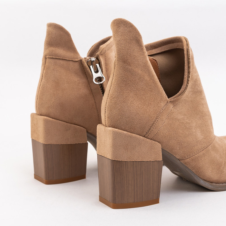 Dámske členkové čižmy béžovej farby s výrezmi Cituris - Obuv