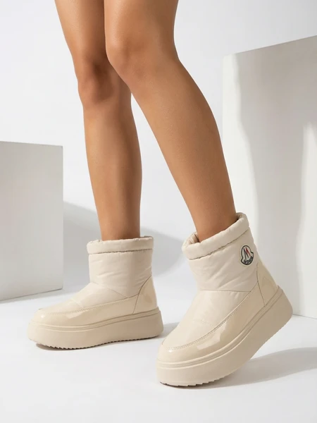Royalfashion Dámske snehové čižmy v krémovej farbe Ademra