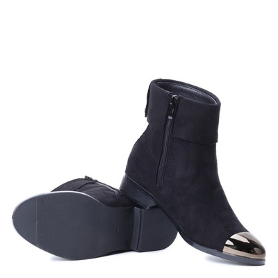 Czarne sztyblety z metalicznym noskiem Yoon- Obuwie