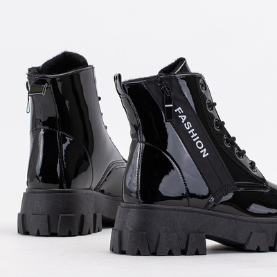 Čierne lakované dámske pracovné oblečenie s nápisom Doenam - Obuv