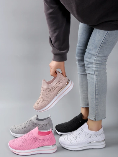 Royalfashion Dámske športové topánky na slip-on s kamienkami Ceromie