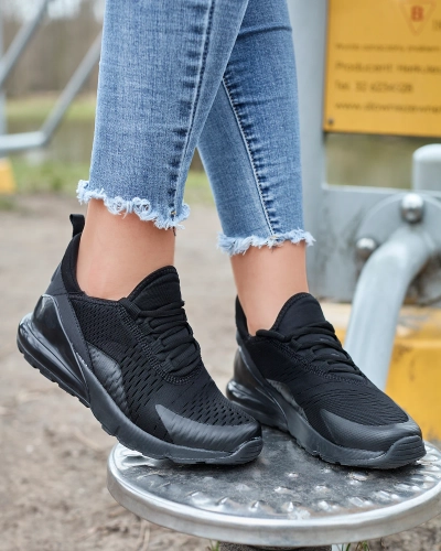OUTLET Dámska látková športová obuv v čiernej farbe Tayrio- Footwear