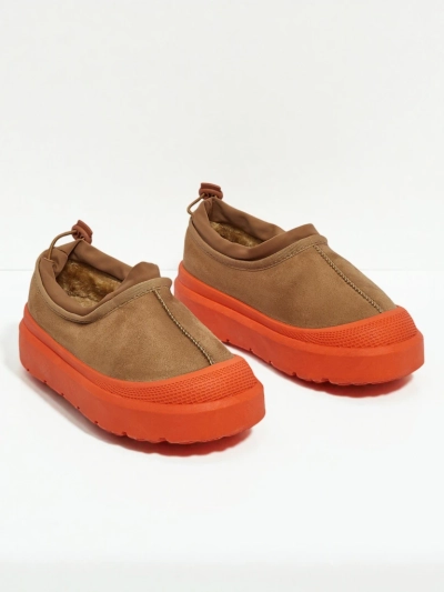 Ženski Športni Copati Flora Kamel Semiš Udobni za Vsak Dan