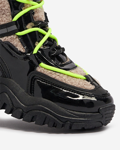 Čierna dámska športová obuv s kožušinou a neónovo žltými šnúrkami Adbo- Footwear