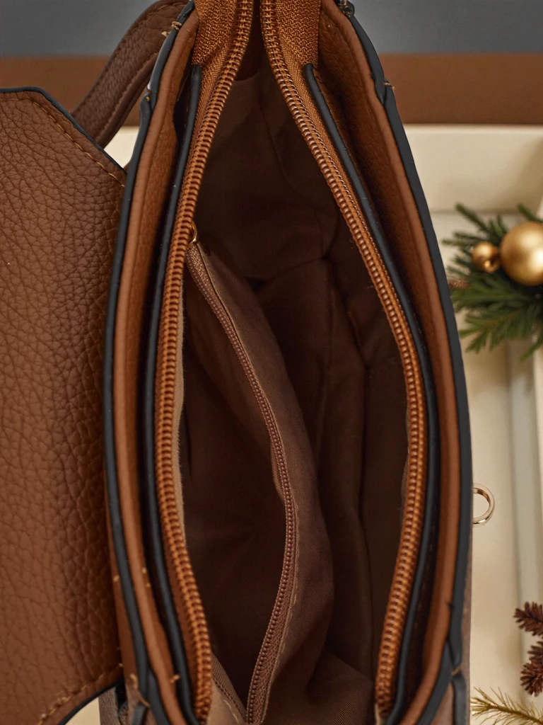 Majhna ženska torbica iz eko usnja Fioren