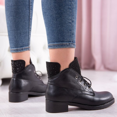 Černé ploché kotníkové boty se zdobením Furiaen - Obuv