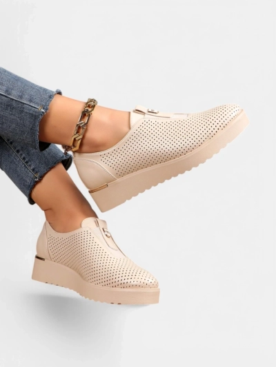 Royalfashion Dámske perforované slip-on topánky Goffies