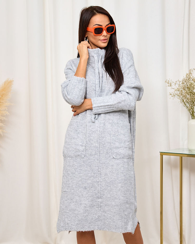 Royalfashion Dámske svetrové šaty s rolákom v svetlosivej farbe
