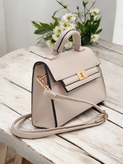 Royalfashion Elegantná malá dámska kabelka boxového typu