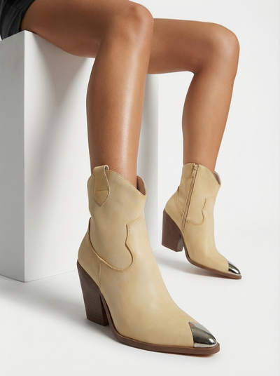 Kavbojke z visoko peto z okrasno konico Fang Glacier