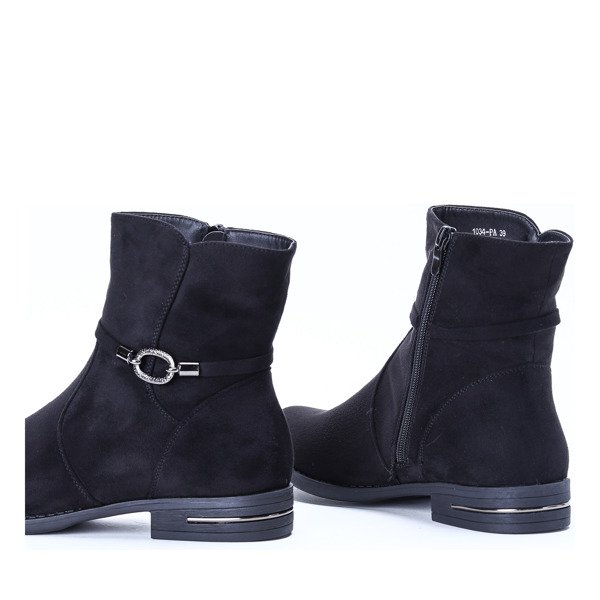 Czarne sztyblety z ozdobą Zanna- Obuwie