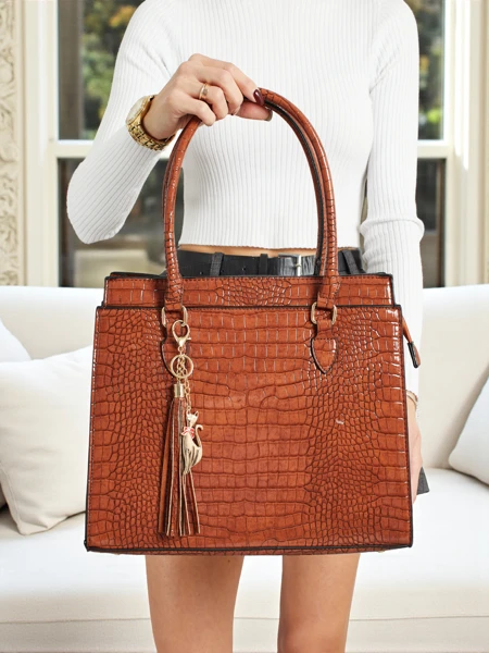 Ženska shopper torbica iz eko usnja z reliefom Seraphyne