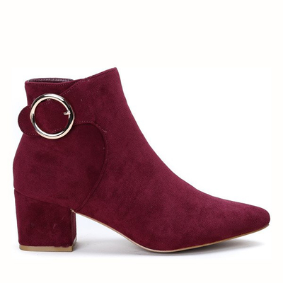 Bordowe botki na słupku z ozdobną klamrą Joelle- Obuwie