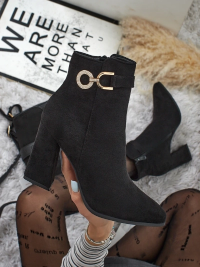 Ženski gležnjarji iz eko semiša s peto Victi