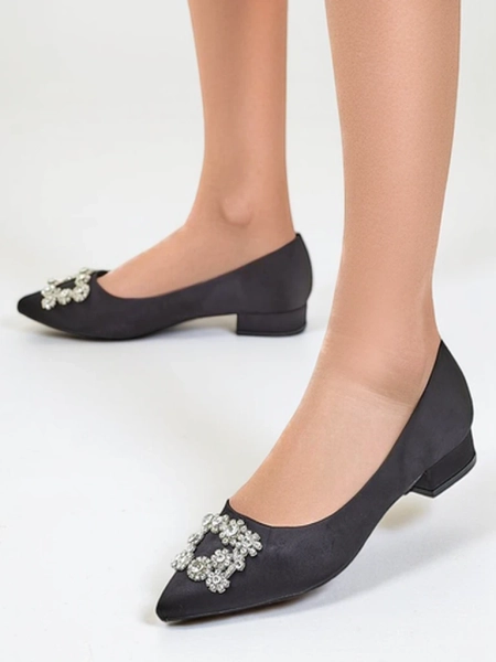 Royalfashion Dámske baleríny s podobným saténom a sponou Legant