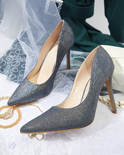 OUTLET Grafitové holografické dámske lodičky na podpätku Soddo- Obuv