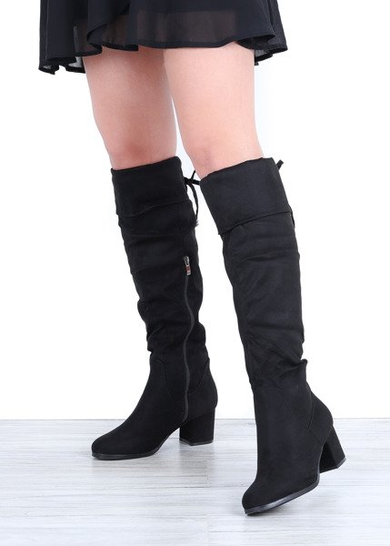 Czarne kozaki na słupku Rozalia - Obuwie