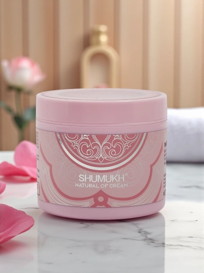 Krema za obraz in vrat z učinkom posvetlitve in vlaženja Light Pink