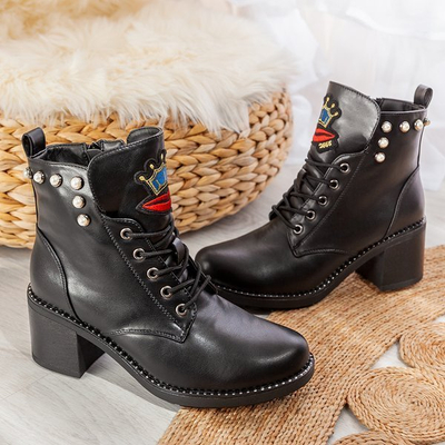 Černé boty na horním sloupku s náplastmi Nevadinas - Obuv 1